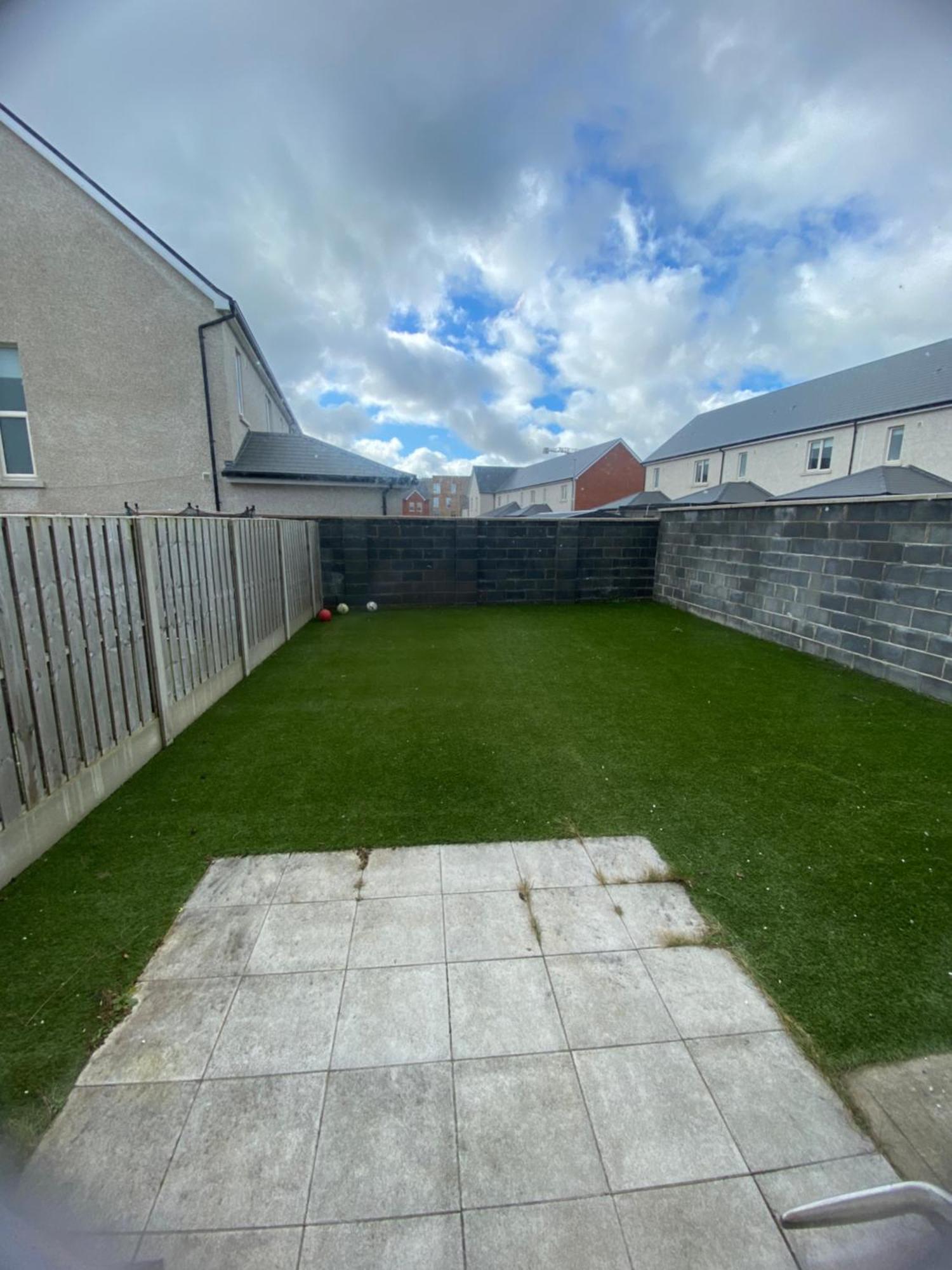 Extra Large Room In New House At Citywest Dublin Eksteriør bilde